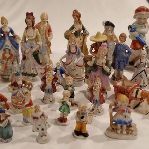32 Vintage Porcelain Occupied Japan,Japan,and U.S.A. Figurines different sizes